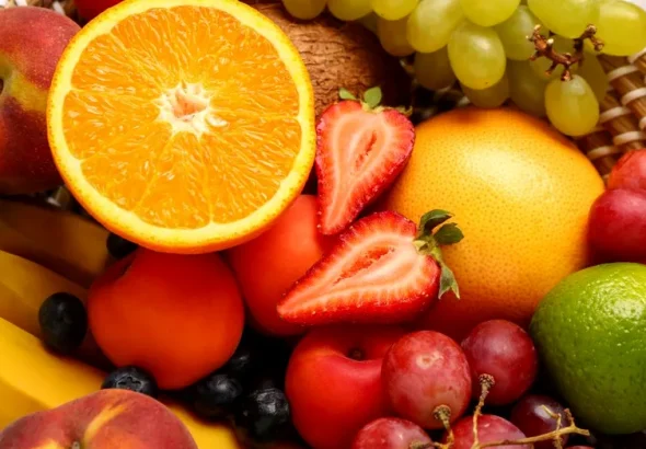 Poți supraviețui mâncând doar fructe? Adevărurile nevăzute ale acestui regim alimentar