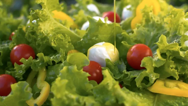 „Aurul lichid” din bucătărie care te poate ajuta să reduci grăsimea viscerală: cum și de ce funcționează