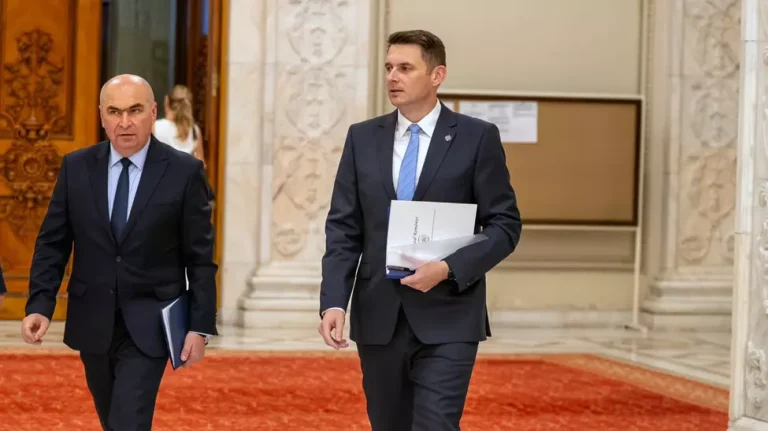 Scenariu tensionat în Senat: angajații au fost informați că le va fi redus salariul cu 10 %