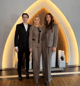 Anamaria Prodan, apariție spectaculoasă la petrecerea aniversară. Ținuta aleasă a depășit 1.000 de euro