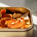 Trucuri vechi, dar eficiente: Cum eliminau bunicile mirosurile neplăcute din casă