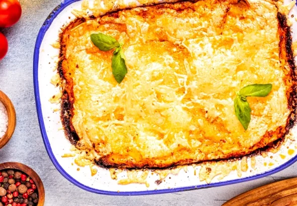 Rețeta simplă de musaca de post cu cartofi – trucul care îi schimbă aroma