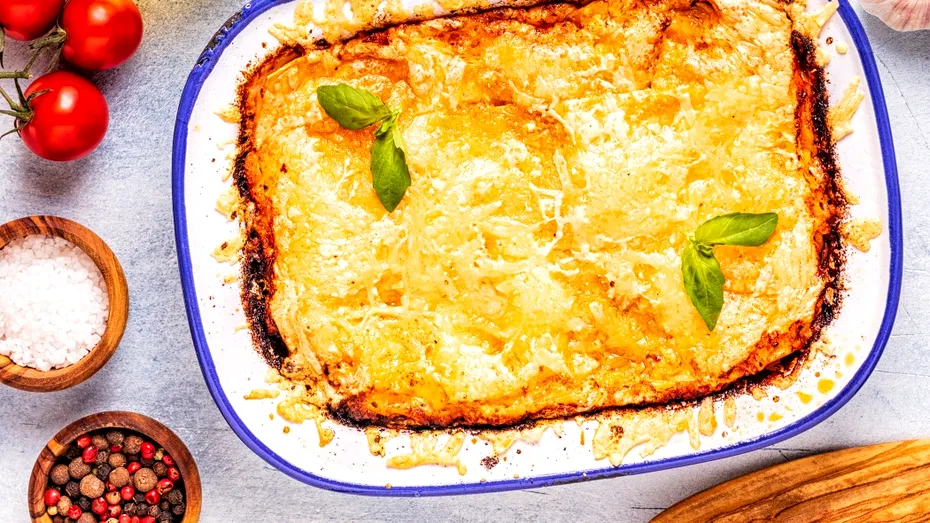 Rețeta simplă de musaca de post cu cartofi – trucul care îi schimbă aroma