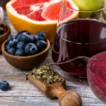 Băutura simplă de dimineață care susține sănătatea ficatului. Ce spun, de fapt, medicii