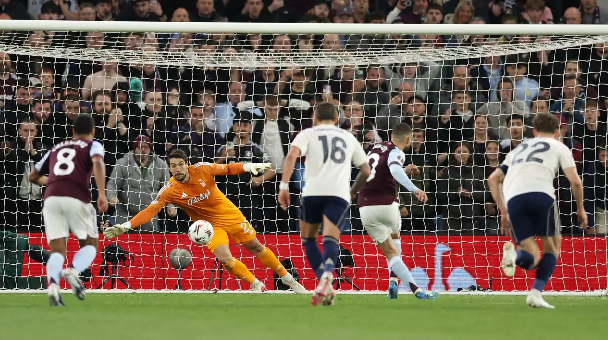 Unde se vede la TV finala Europa League 2026. La ce oră începe Freiburg – Aston Villa