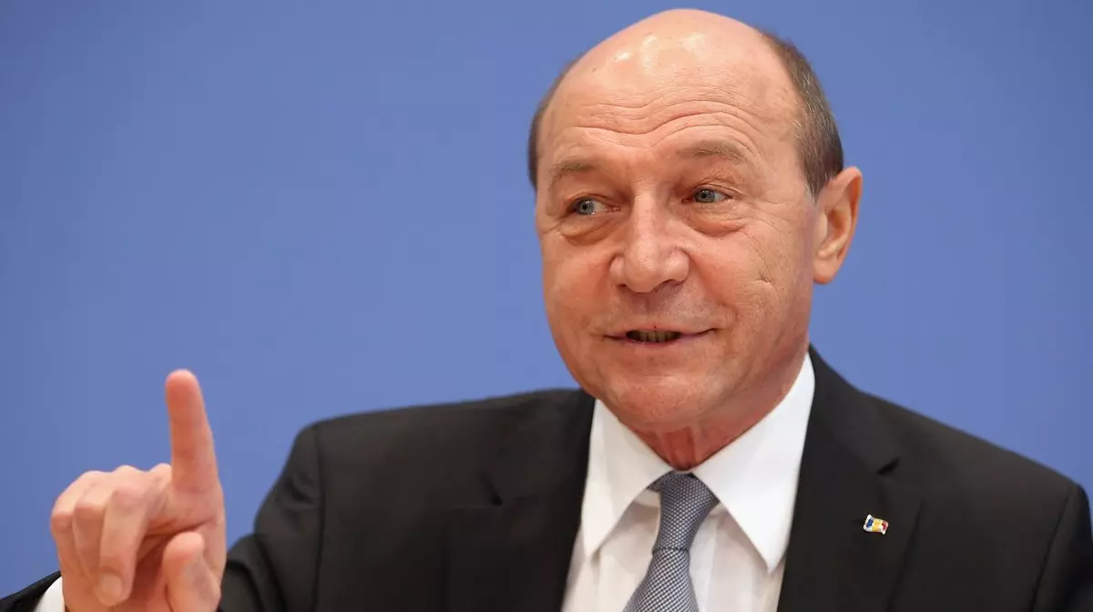 Traian Băsescu îl critică dur pe Ilie Bolojan: „Orice prost mărește taxele”