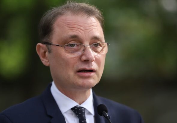 Siegfried Mureșan îl acuză pe Sorin Grindeanu că îngreunează formarea noului Guvern. Dispută aprinsă între PNL și PSD